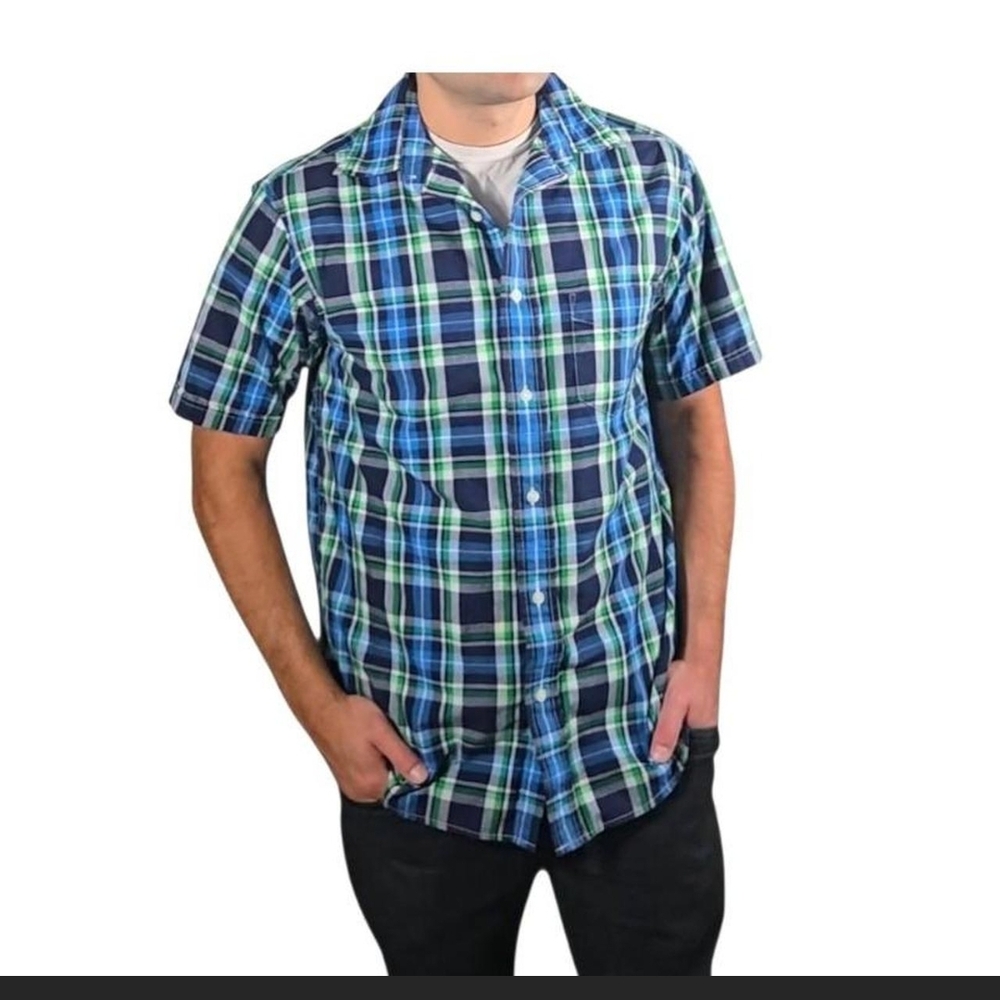 Roundtree & Yorke Blue and Green Casual Button Down Shirt